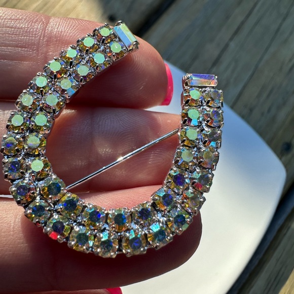 Horseshoe broach - Picture 9 of 9